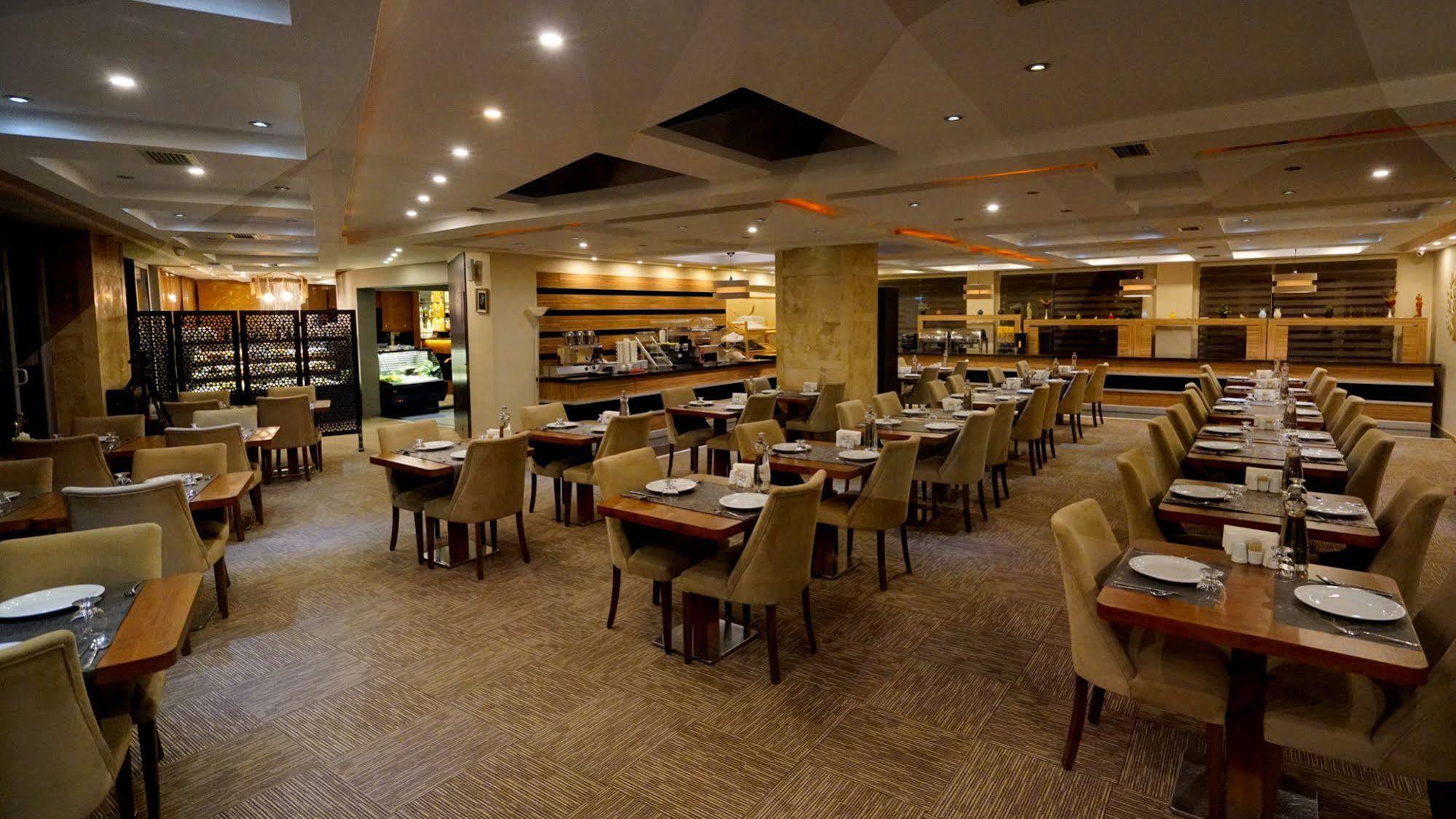 Es Albatros Hotel 埃斯基谢希尔 外观 照片